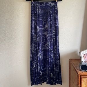 Stillwater maxi skirt, size small, navy blue paisley